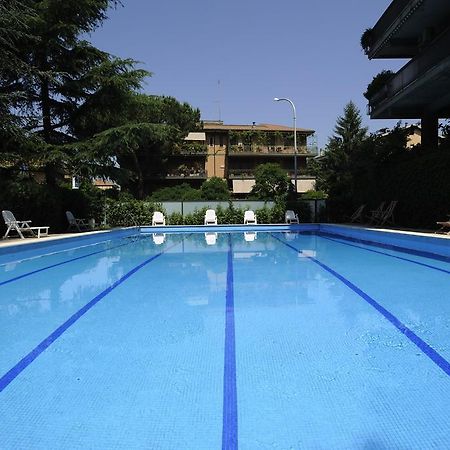Residence Parco Salario Рим Экстерьер фото