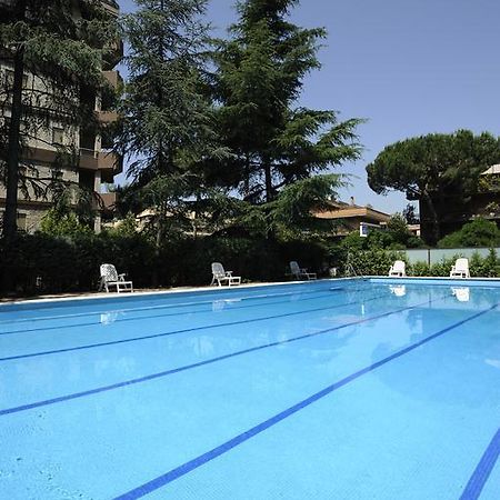 Residence Parco Salario Рим Экстерьер фото