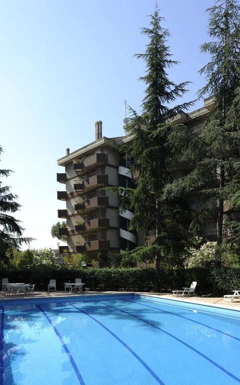 Residence Parco Salario Рим Экстерьер фото