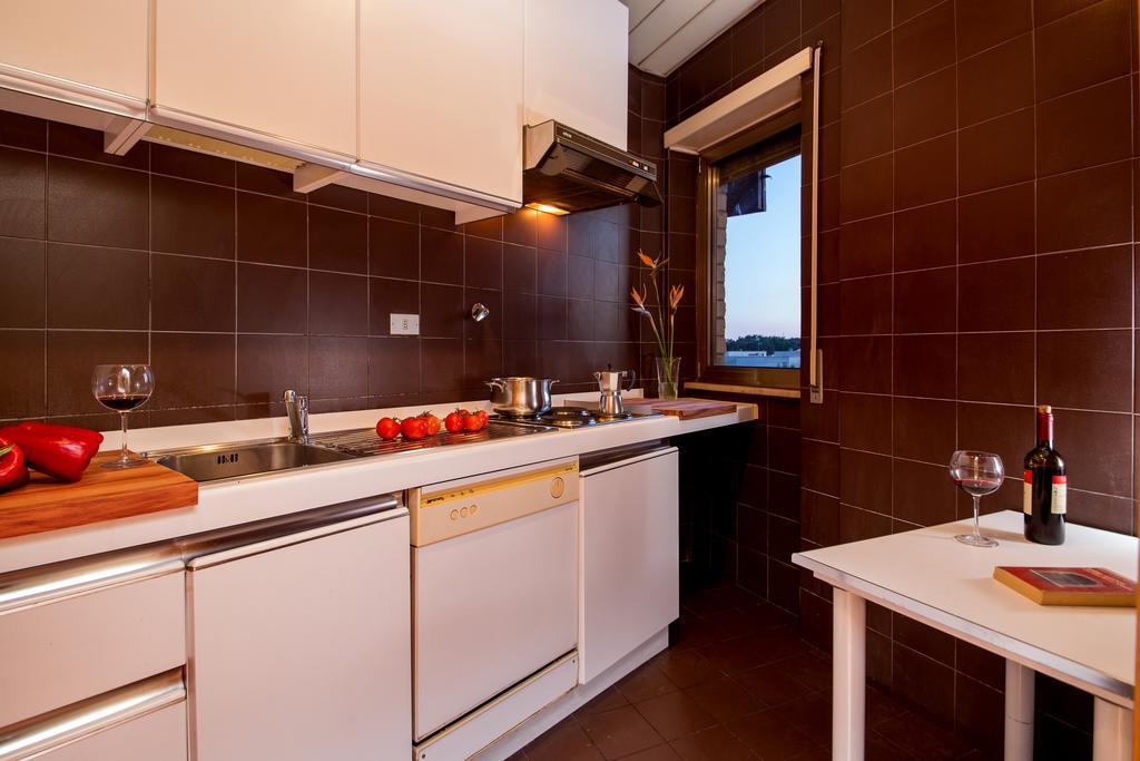 Residence Parco Salario Рим Номер фото