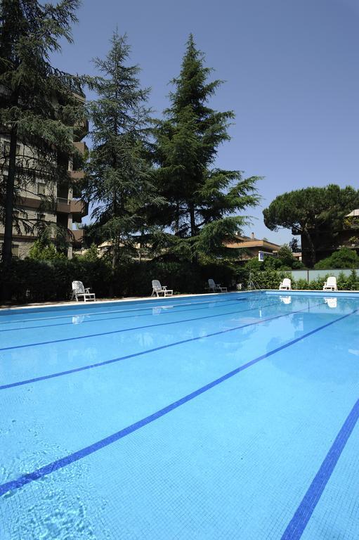 Residence Parco Salario Рим Экстерьер фото